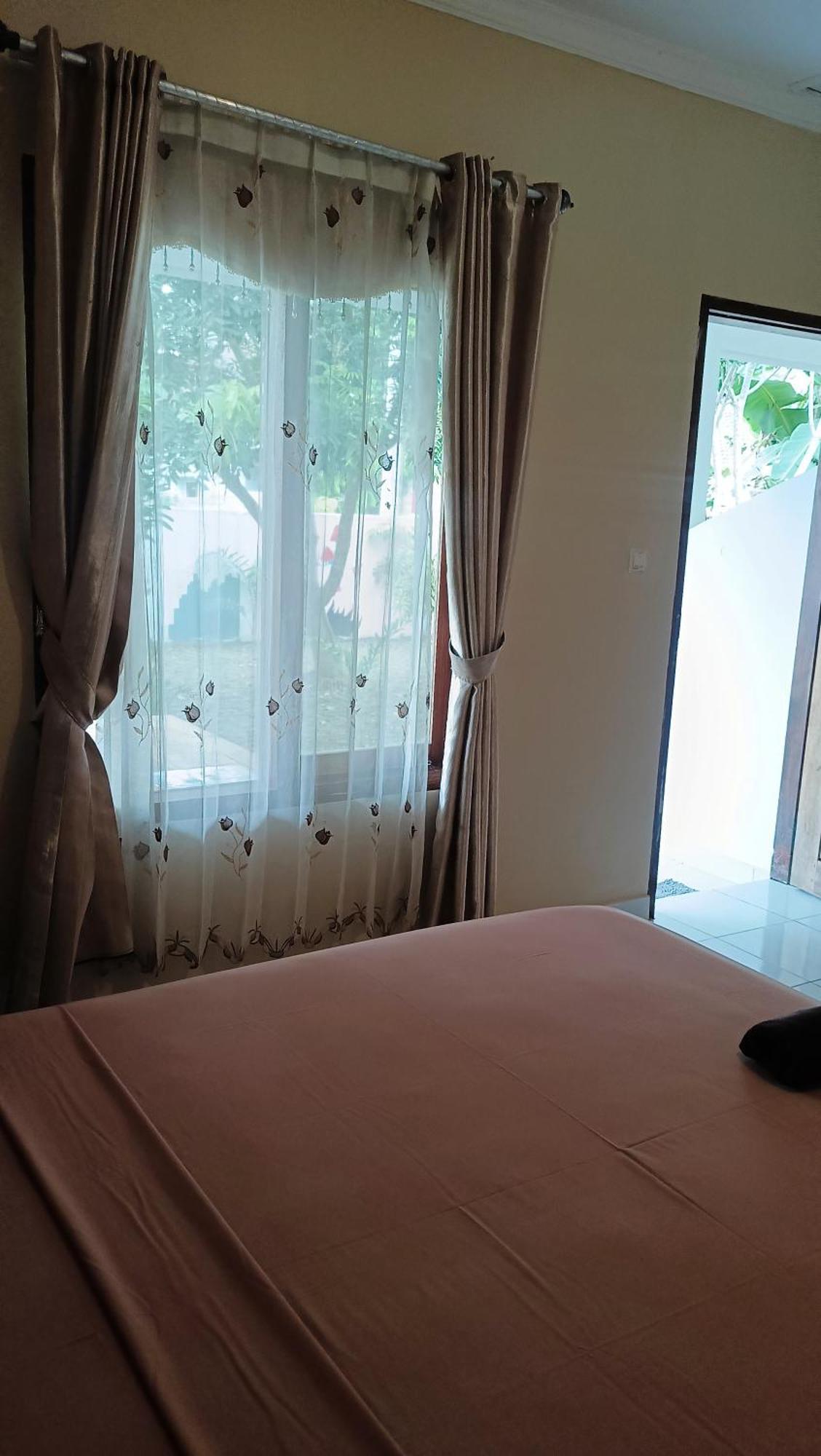 Tiga Spies Hostel Kuta  외부 사진