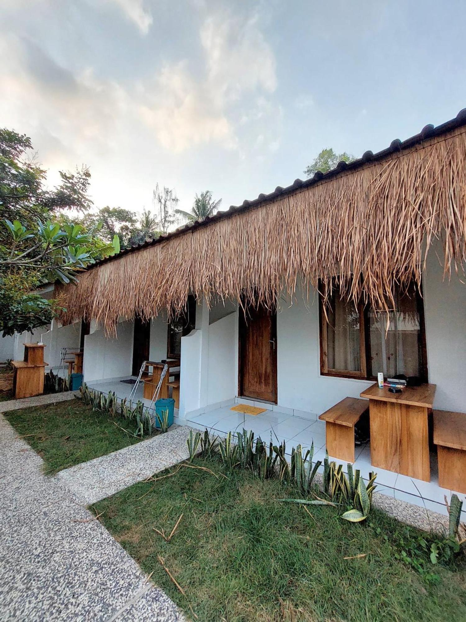 Tiga Spies Hostel Kuta  외부 사진